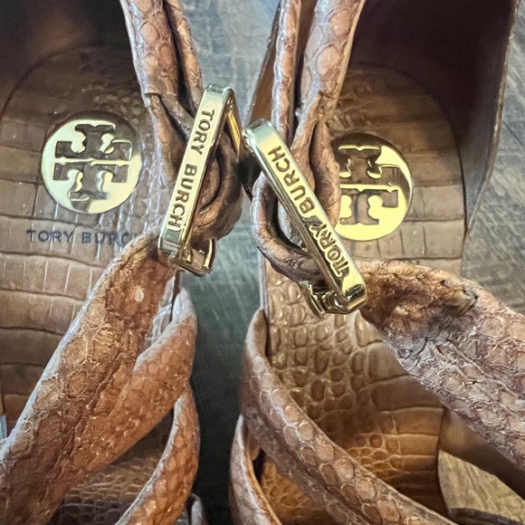 Tory Burch Jeanine Snake Print Leather Wedge Size 8 1/2 - Picture 10 of 16